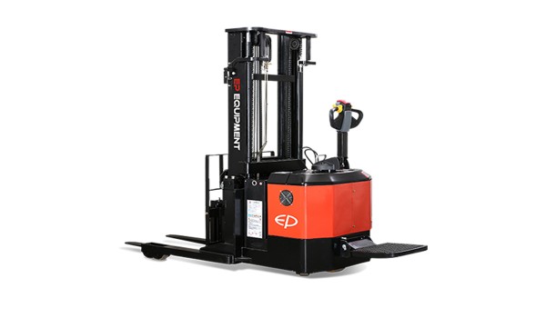 Стакер с противотежест REGO CQE15S - 1.5т.