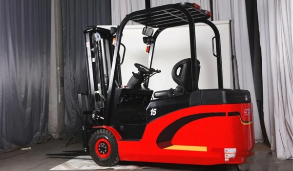 3 wheel electric forklift REGO CPD20TV8 - 2t.