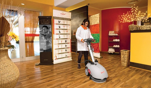 Подопочистваща машина REGO Comac Vispa 35
